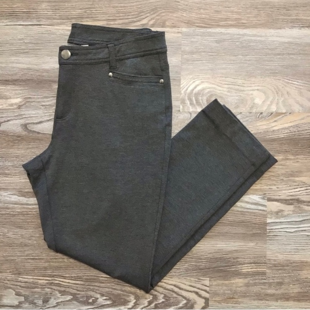 Christopher and Banks Signature Slimming pants in charcoal grey